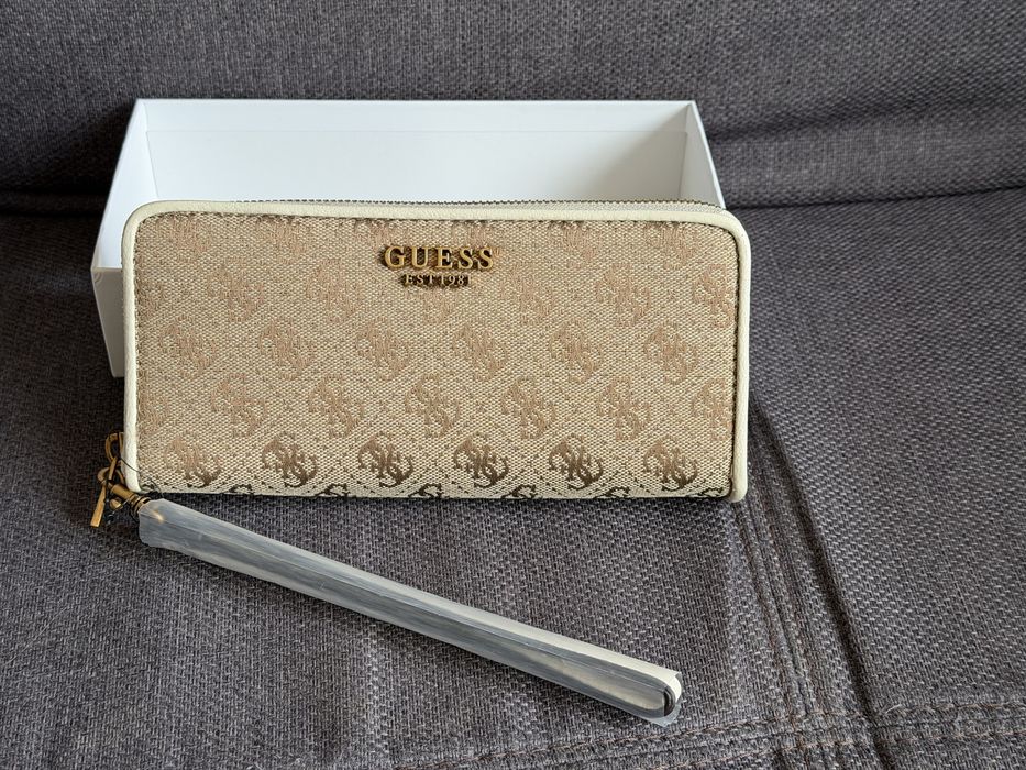 НОВО Guess портмоне