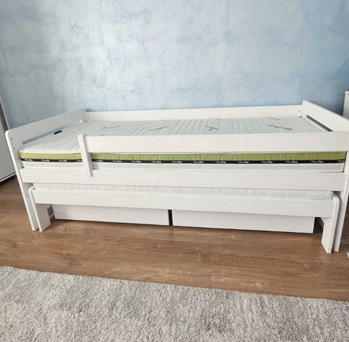 Pat copii Henderson extensibil + 2 saltele incluse – stare ca nou