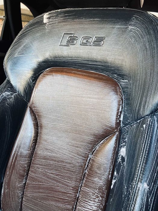 Пране на седалки и кожен салон / Интериорен детайлинг