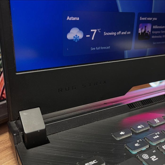 Игровой ноутбук ASUS ROG Strix