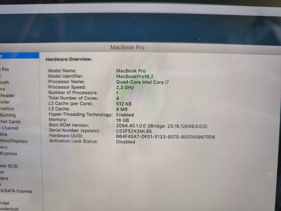 MacBook Pro 13-инча (модел 2020 г.)  Intel Core i7, 16 GB RAM, 512 GB SSD