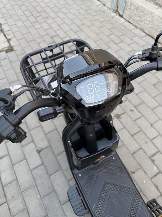 Продам электосамокат