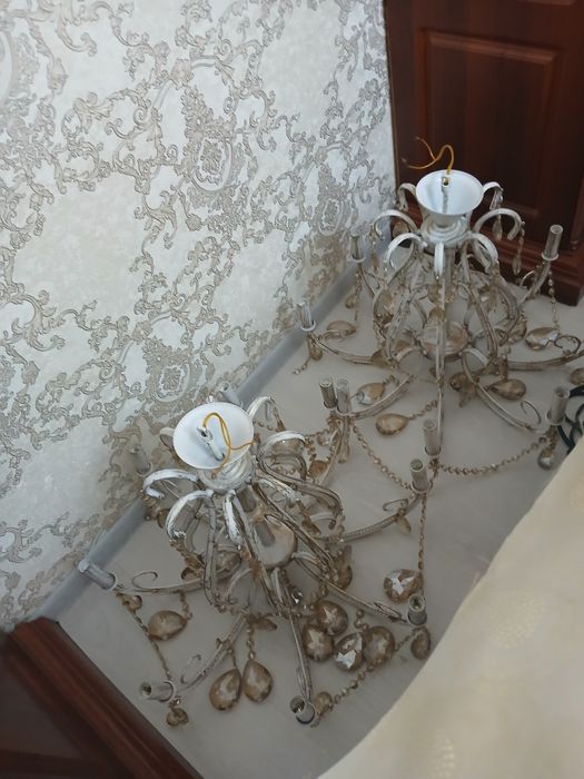 Продаётся люстра 2 шт