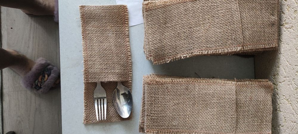 Куверты,кармашки,чехлы для столовых приборов