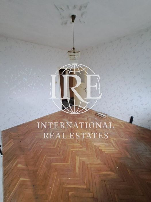 Продава се Тристаен апартамент в Варна, Младост 2 - 66 кв.м за 889 €/кв.м - Снимка #2