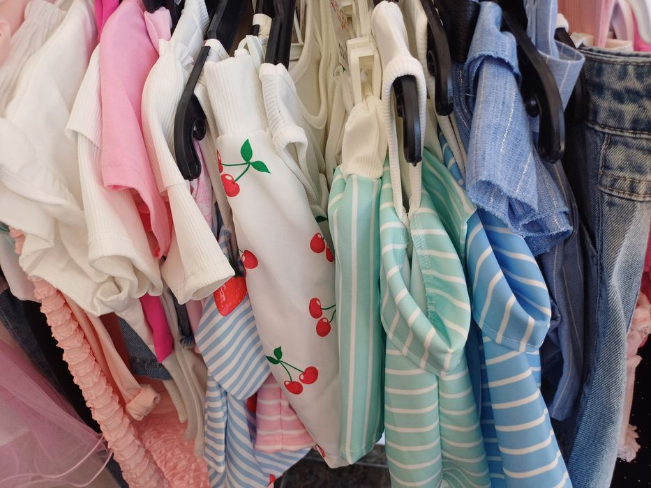 Продавам детски и бебешки дрехи НА ЕДРО