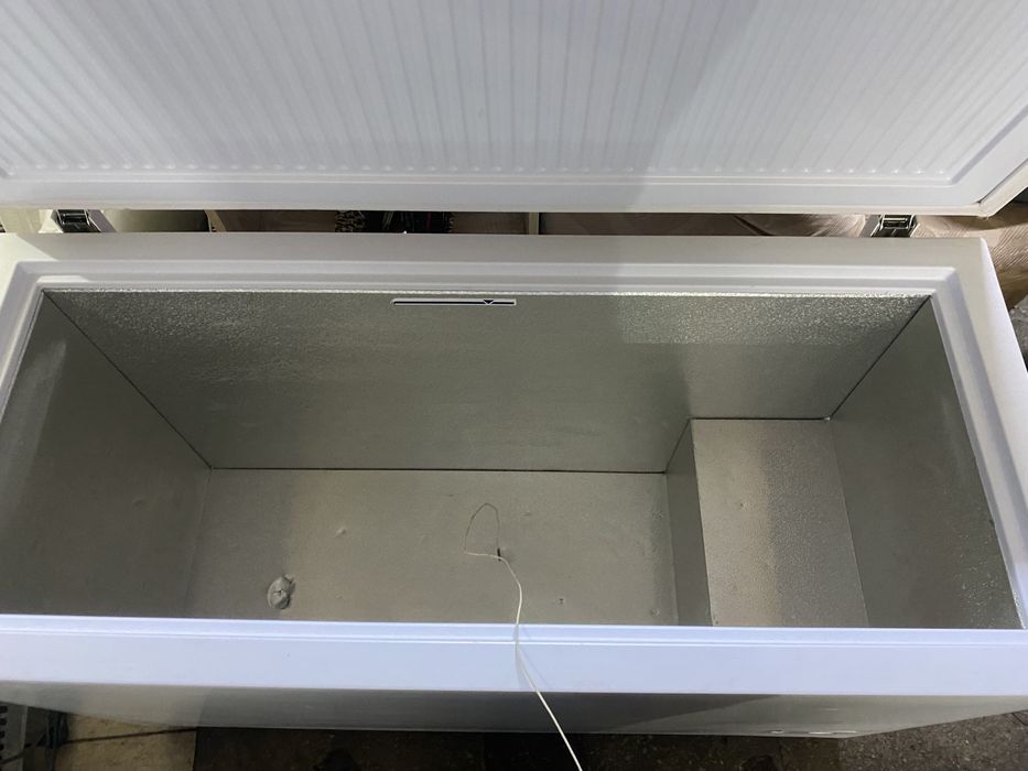 Продам морозильник