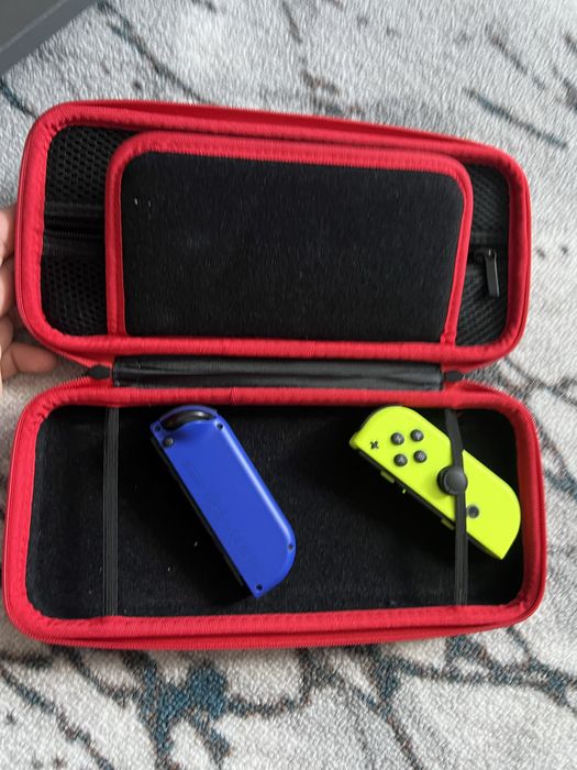 Продам nintendo switch oled