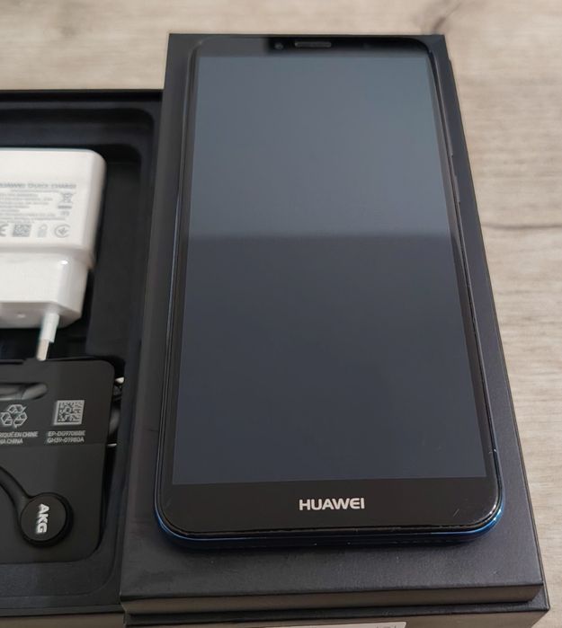 Huawei Y6 (2018), Dual SIM, 16GB, 4G, Micro SD 16GB , Casti AKG by Samsung , Albastru cu Negru , Full Box