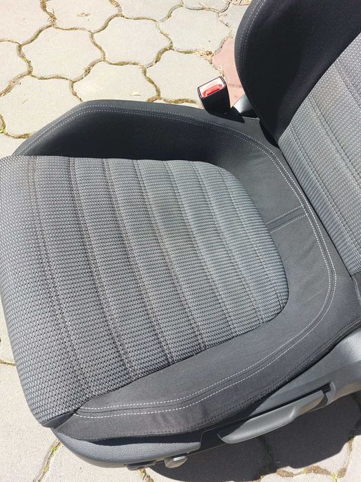 Scaun stanga fata Passat CC