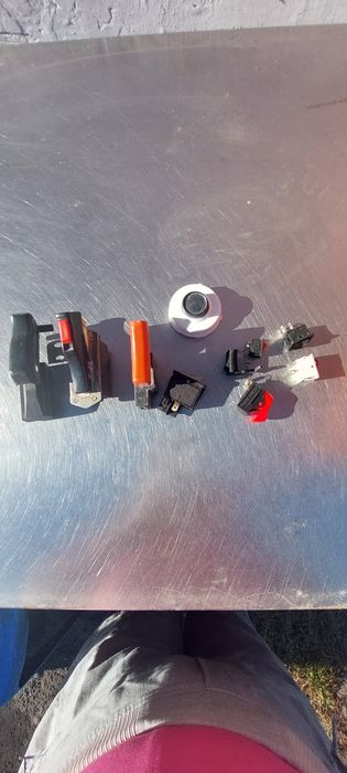 Продам кнопки для электроинструментов