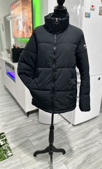 Jachetă champion puffer ca și nouă