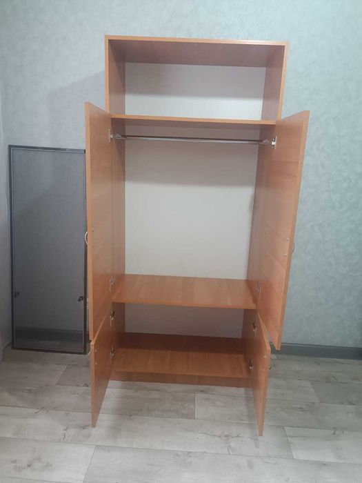 Шифоньер. Плательный шкаф