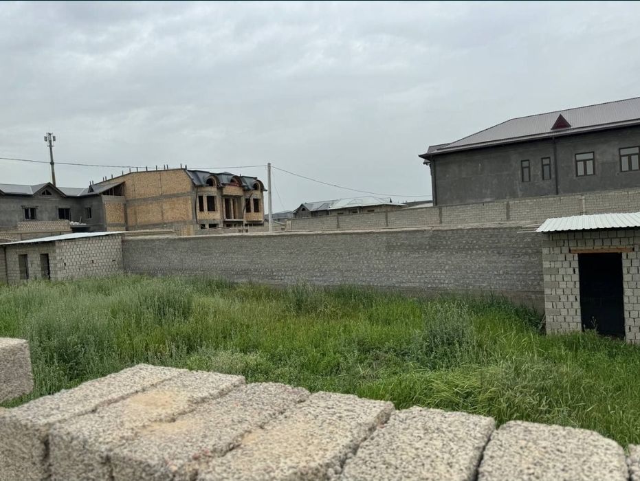 Курук ер Замона туйхонаси рупарасидан кирганда