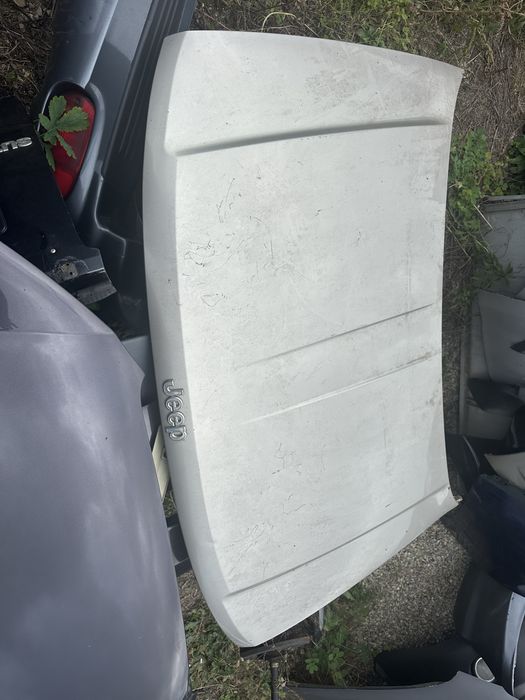 Capota si grila Jeep Grand Cherokee 2,7 CRD