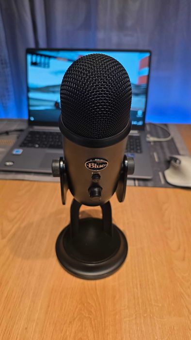 Logitech Blue Yeti USB Blackout