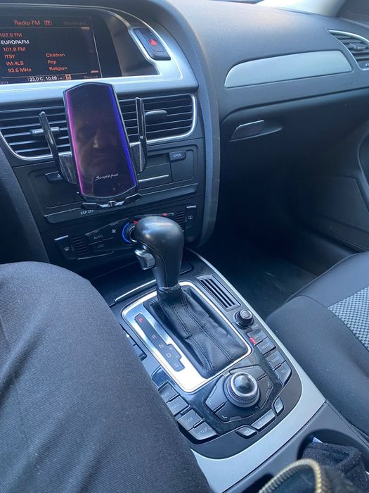 Vand sau schimb cu Suv