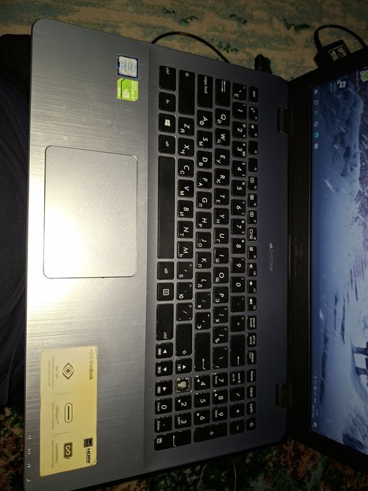 Ноутбук asus vivobook