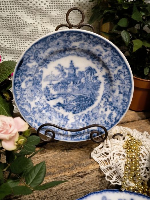 Порцеланови чинии