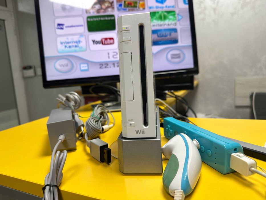 Nintendo Wii  Nintendo Wii