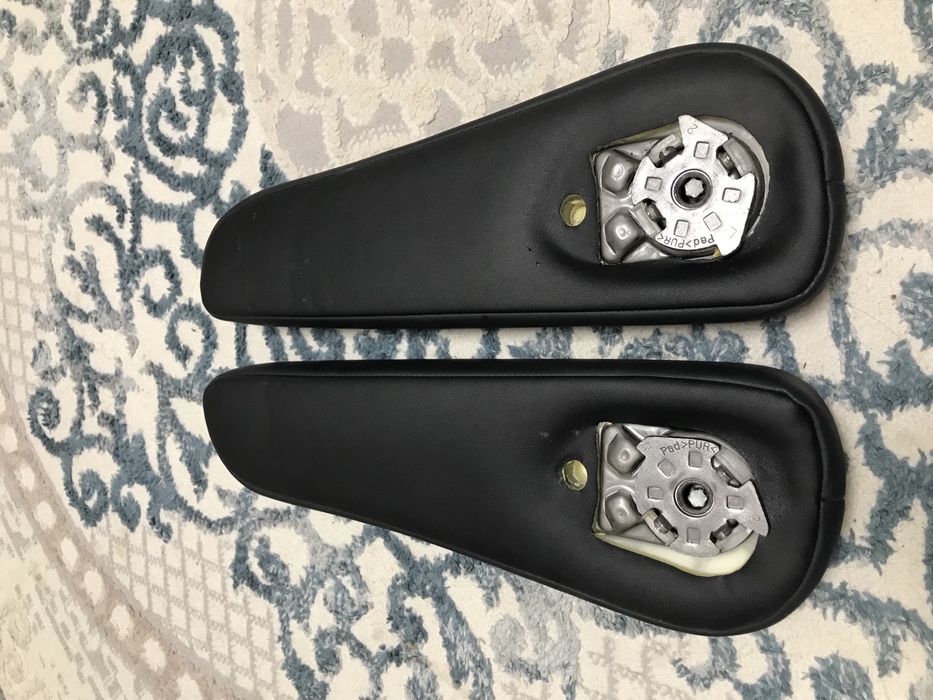 Подлокотники для Toyota Estima