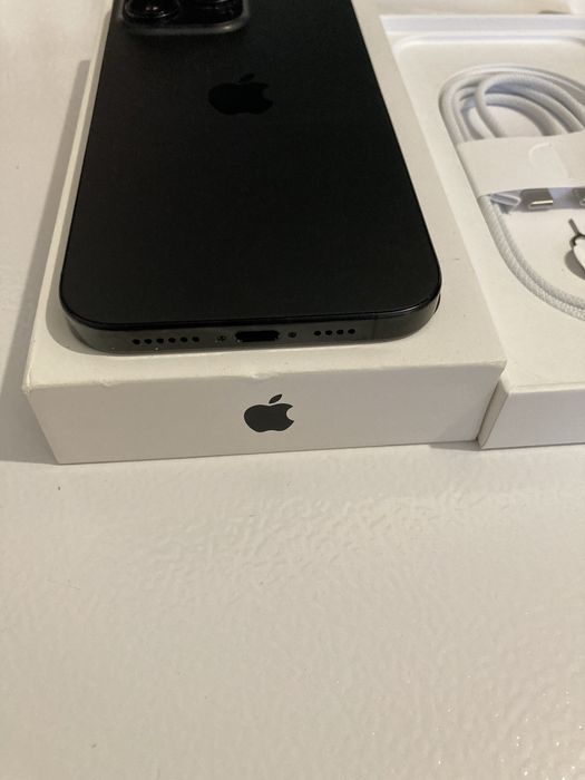 iPhone 16 pro max 100%bateria