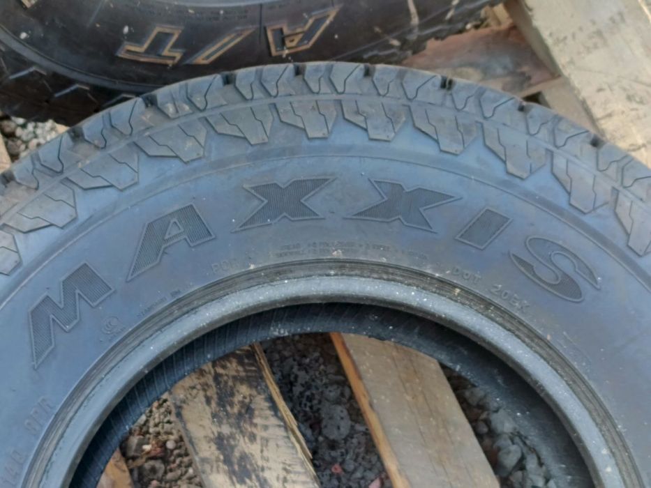 265/70/16 MAXXSIS пара