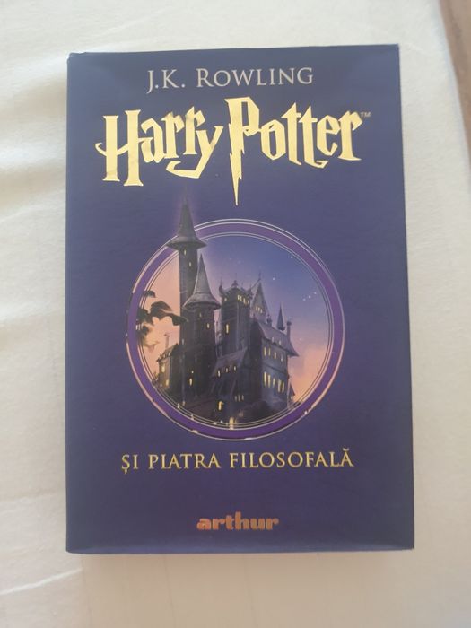 Harry Potter și Piatra Filozofală
Carte de J. K. Rowling