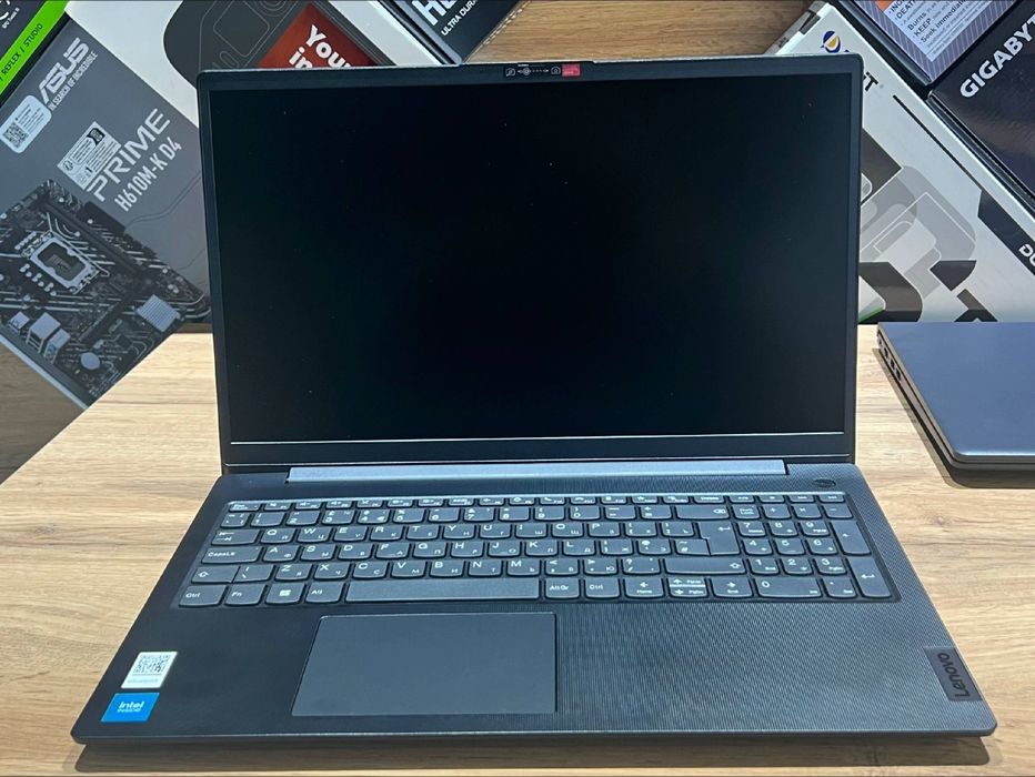 Срочно продам ноутбук Lenovo,цена договорная.