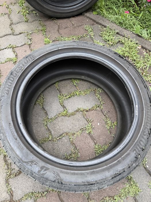 Продам шина 235/45/18