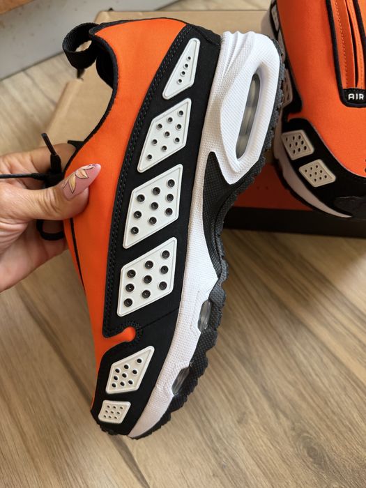 Нови Оригинслни маратонки Nike Air Max Sunder "Safety Orange"! 40,5 н