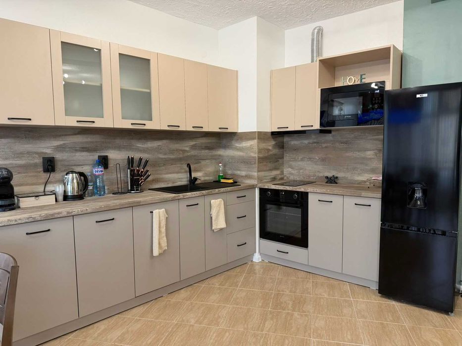 Продава се Тристаен апартамент в Велико Търново, Колю Фичето - 106 кв.м за 1595 €/кв.м - Снимка #3