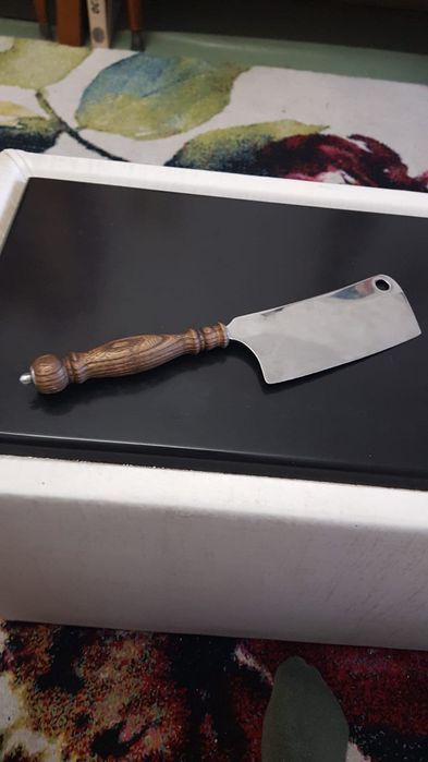 Vand un cutit universal