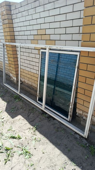 Окно продам алюминии