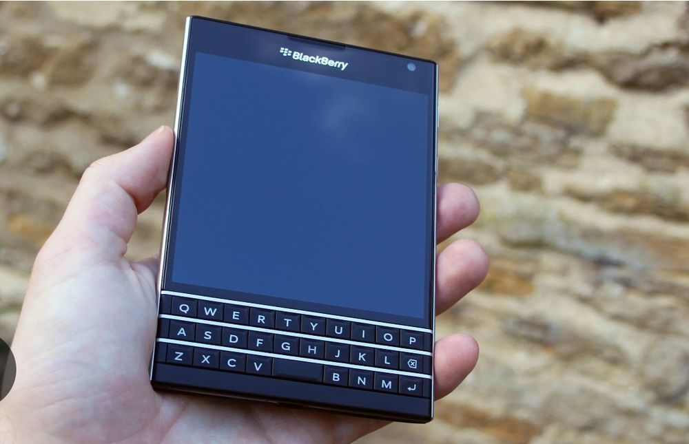 Ретро Blackberry passport