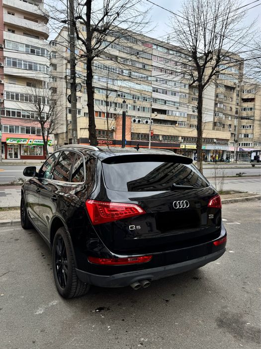 Vand audi Q5 unic propietar
