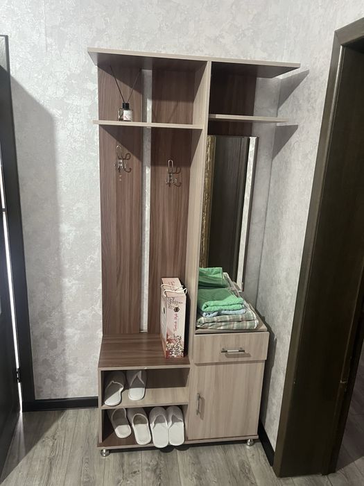 Продам шкаф в прихожую