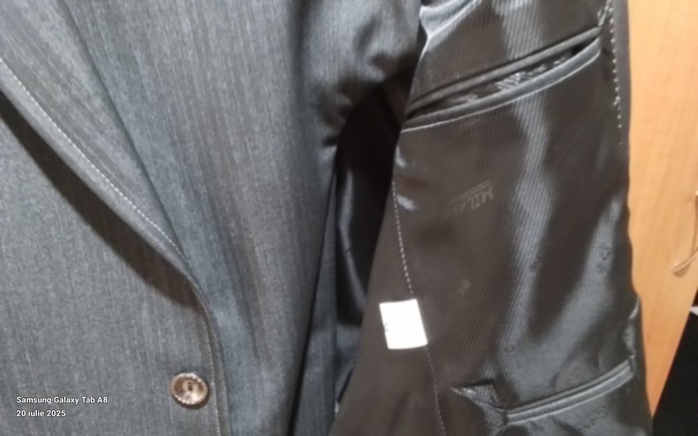 Costum pentru barbati