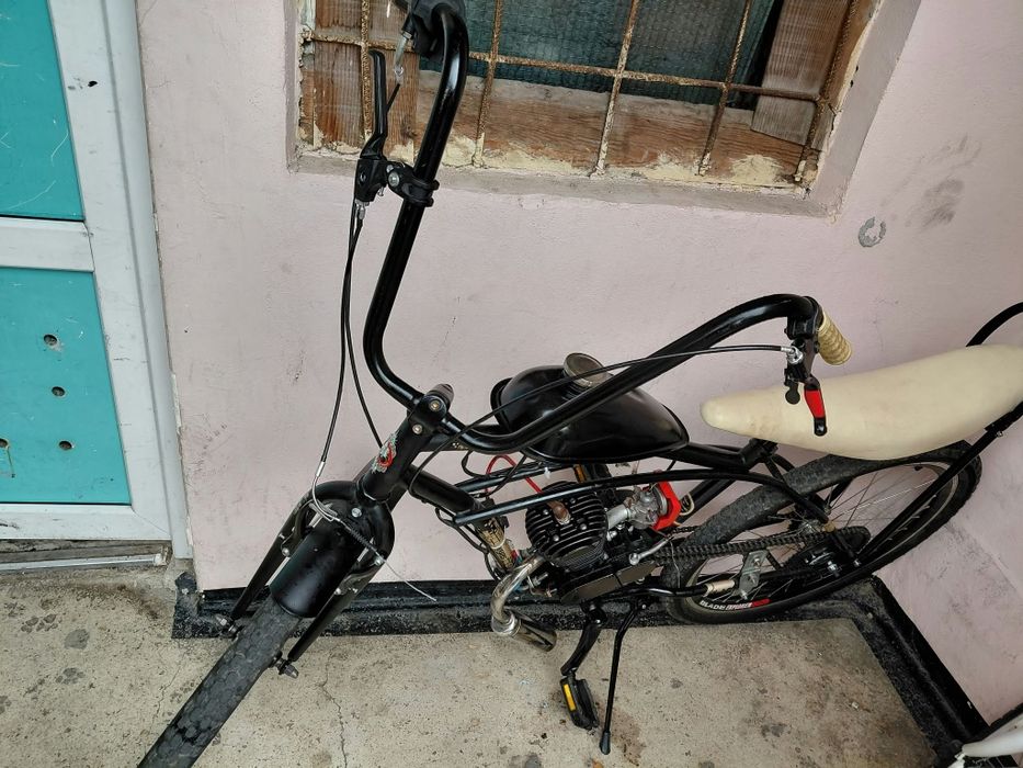 Bicicleta cu motor