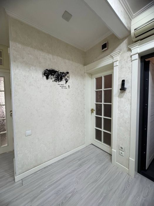 Продается 4-х ком. квартира евроремон