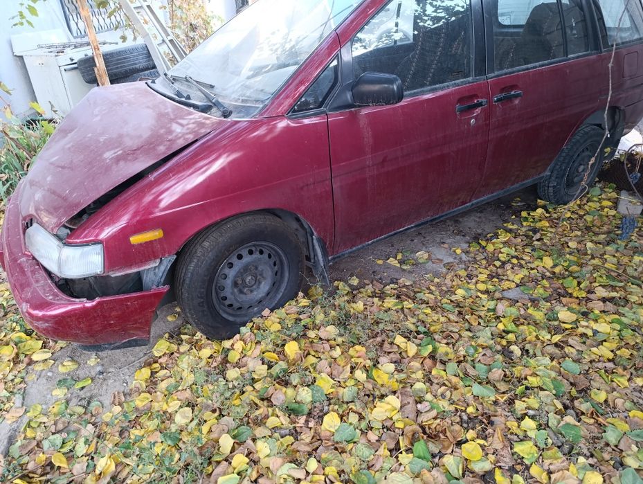 Ниссан прейра К24 1992