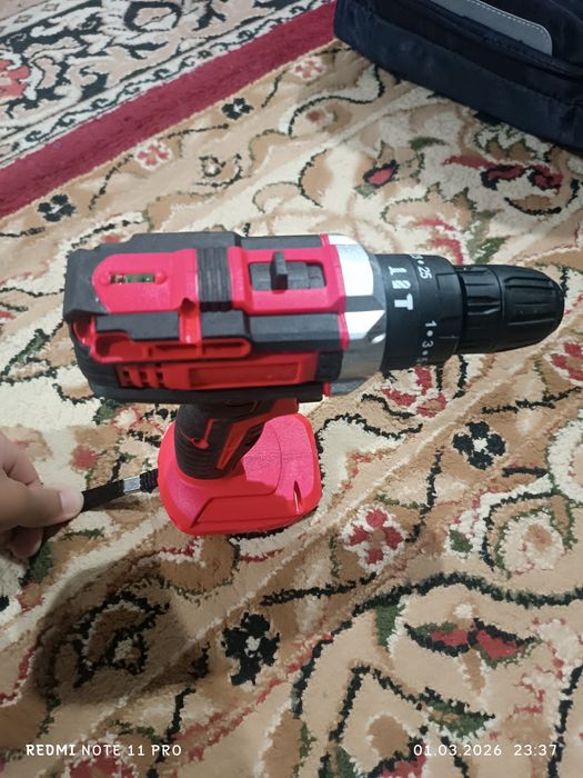 дрель шуруповерт щёточный.  Тушка
