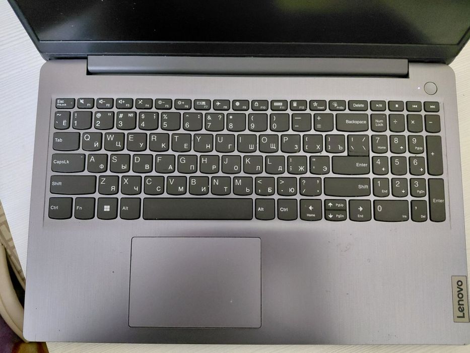 Lenovo IdeaPad 3 15IAU7