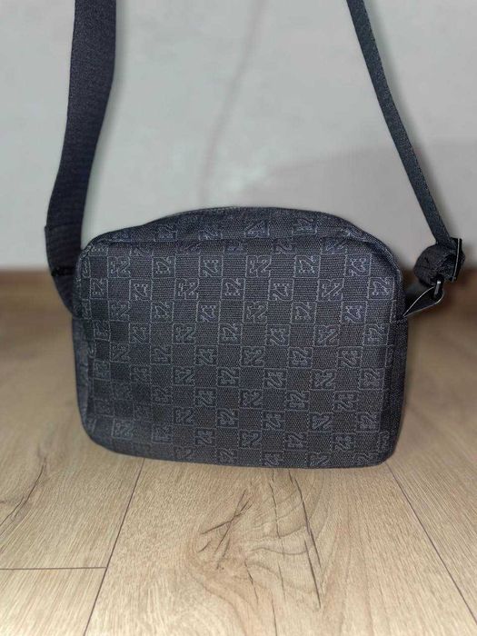 Мужская сумка через плечо