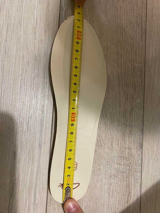 детски обувки Clarks боси и златисти