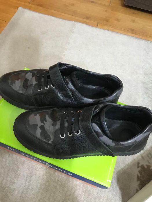 Кожаные кеды