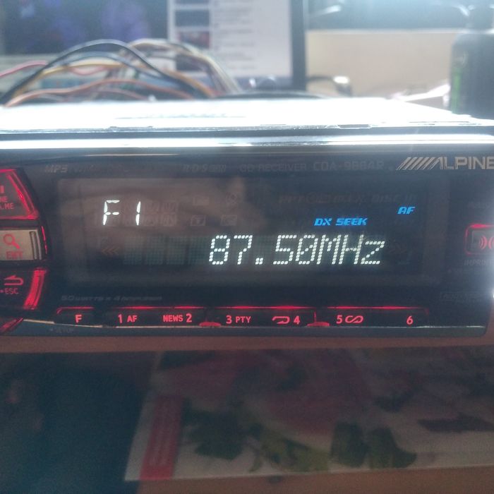 Alpine CDA 9884R стерео