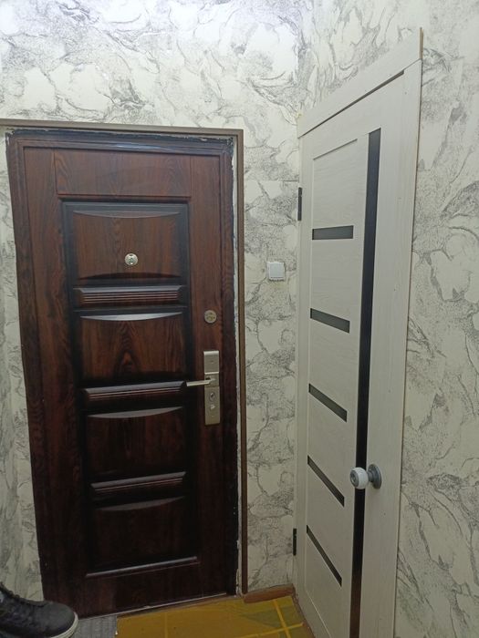 3 хоналик квартира арендага берилади.