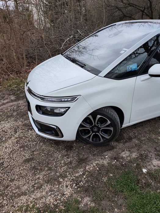 Продавам автомобил citroen c4 спейс тур се върнала скоростна кутия
