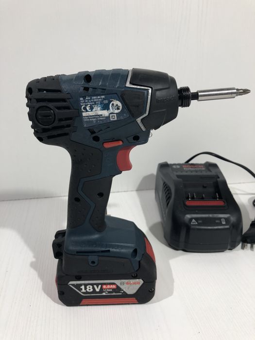 Set Bosch 18 v inpact si filetantă